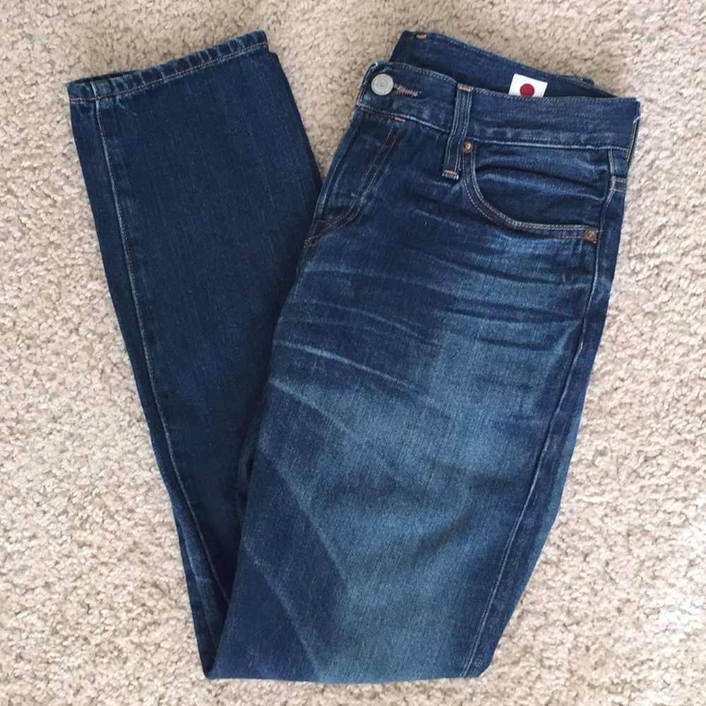Levi’s 501 CT (Custom Tapered) Medium Wash Jeans